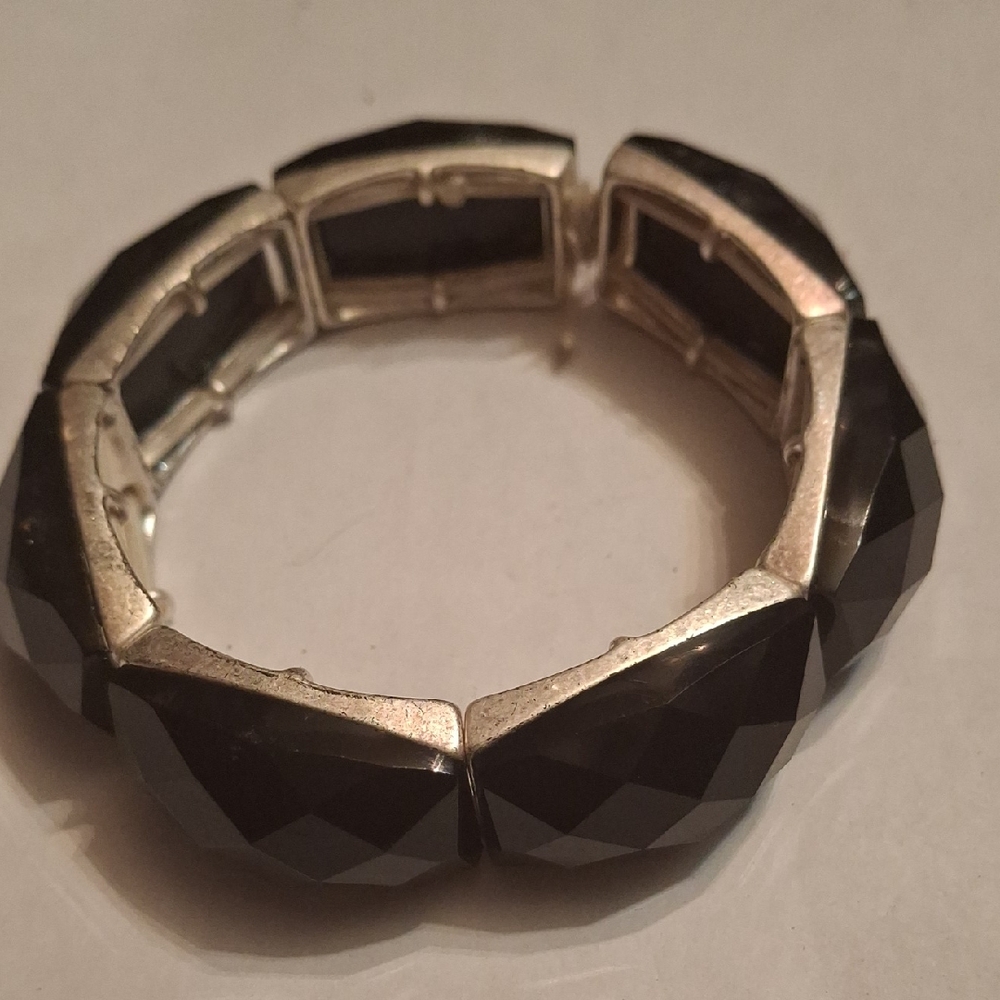 Elegant Black and Silver Women's Bracelet